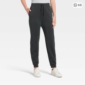 Women's Airy Sleek Jogger Sweatpants